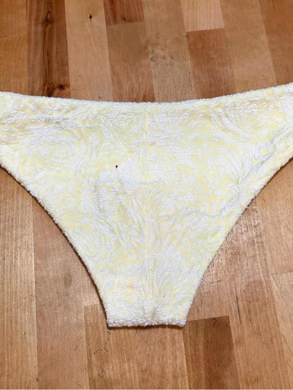 Textured Bikini Bottom in Pale Yellow size extra large NWT. - Picture 5 of 8